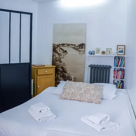 Elegant 2br Retreat In The 9th Париж